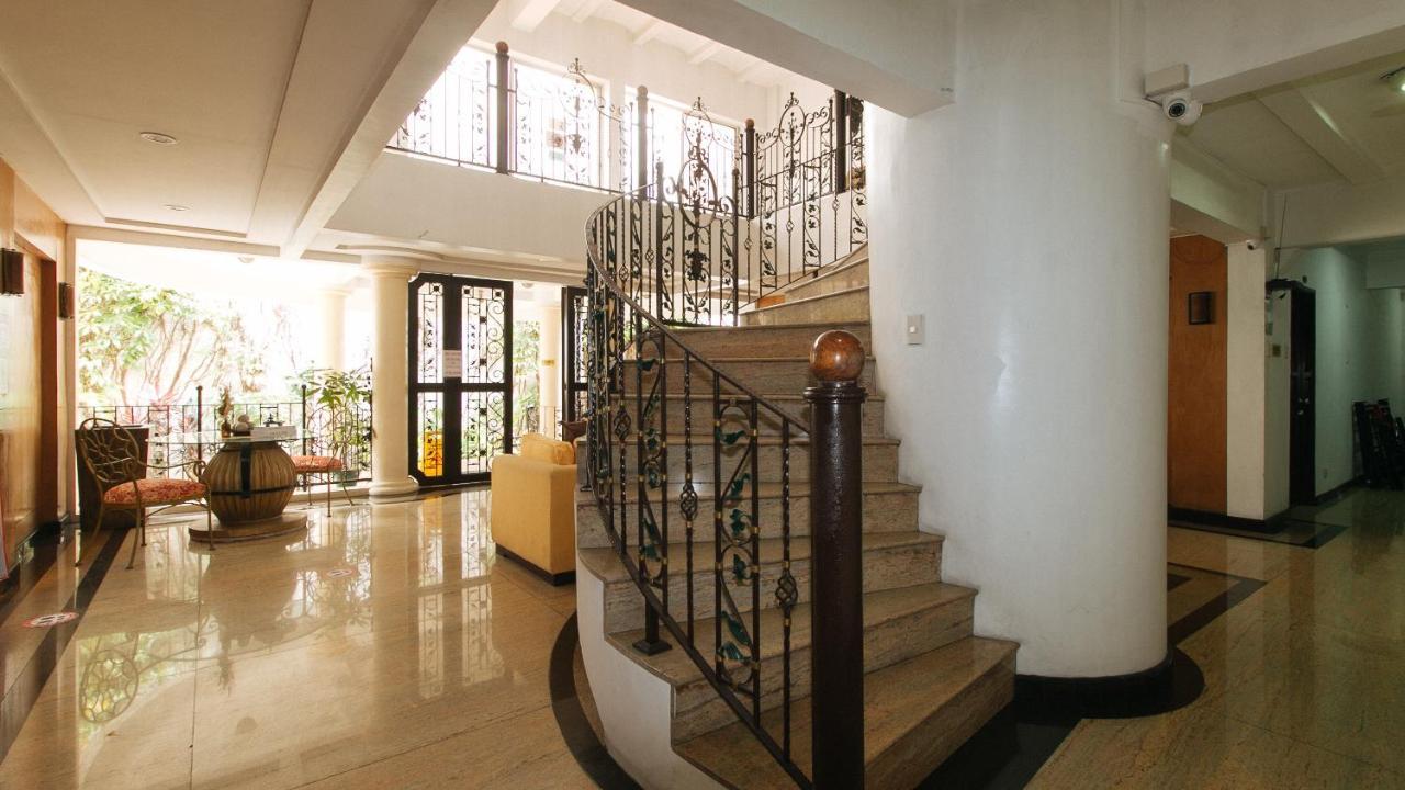 Casa Micarosa Hotel Manila Exterior photo