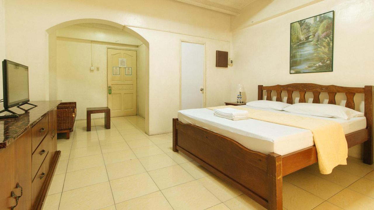 Casa Micarosa Hotel Manila Exterior photo
